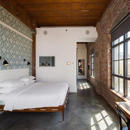 Wythe Hotel Нью-Йорк Экстерьер фото
