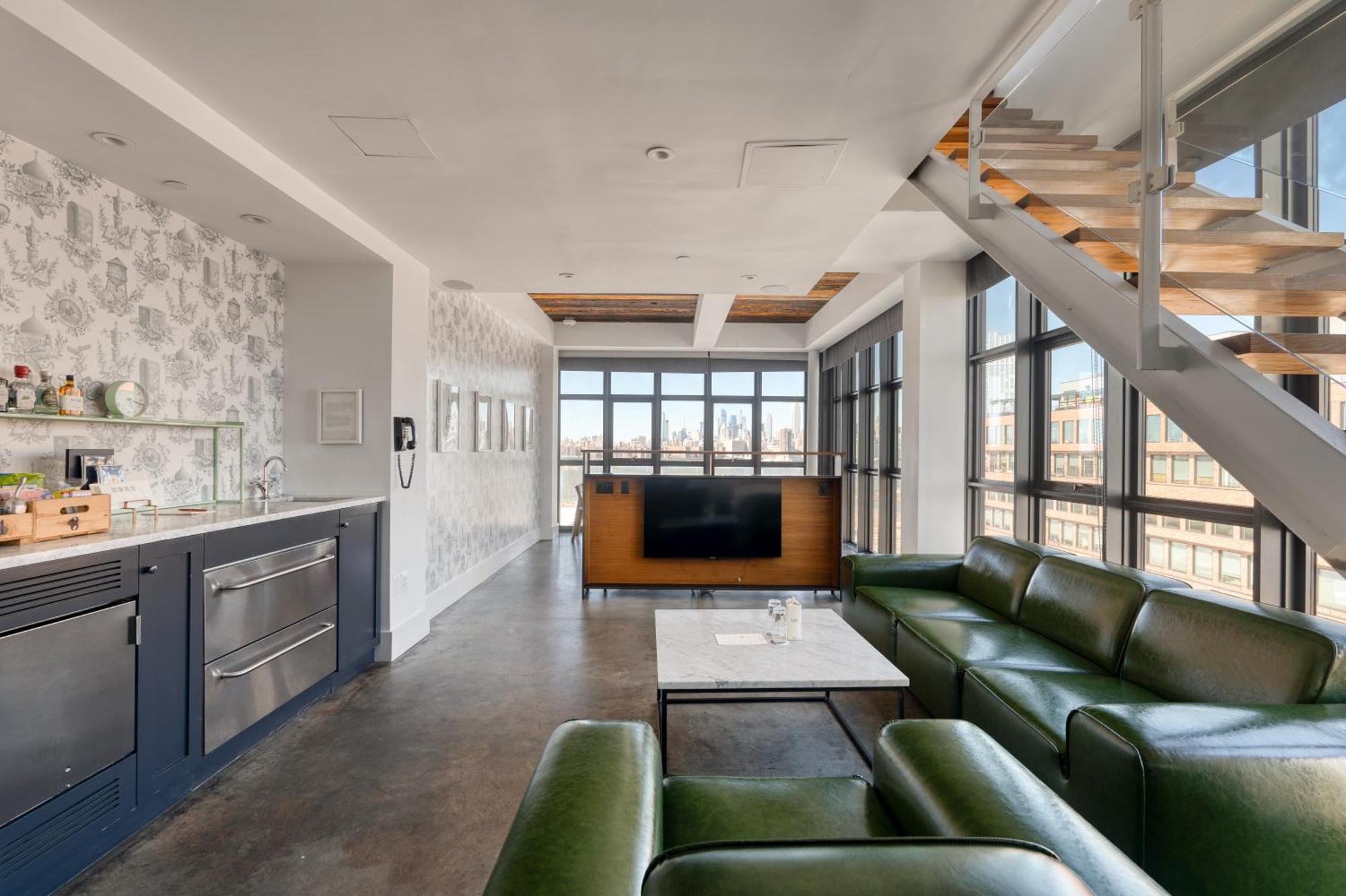 Wythe Hotel Нью-Йорк Экстерьер фото