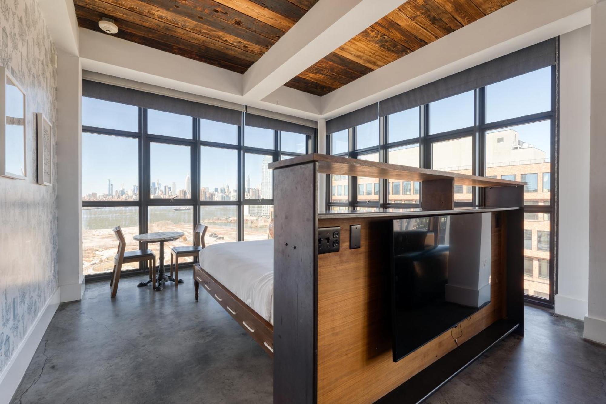 Wythe Hotel Нью-Йорк Экстерьер фото