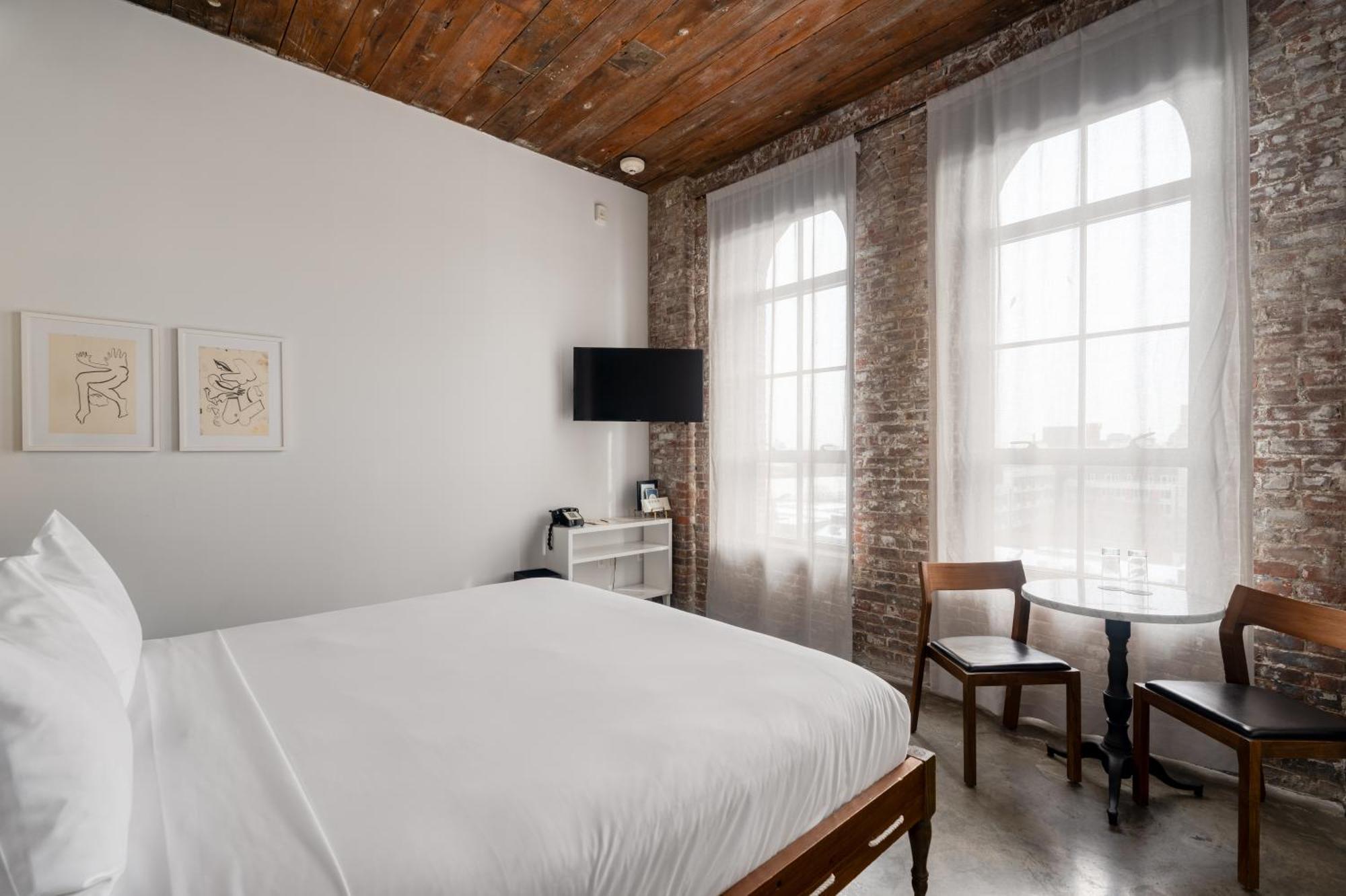 Wythe Hotel Нью-Йорк Экстерьер фото
